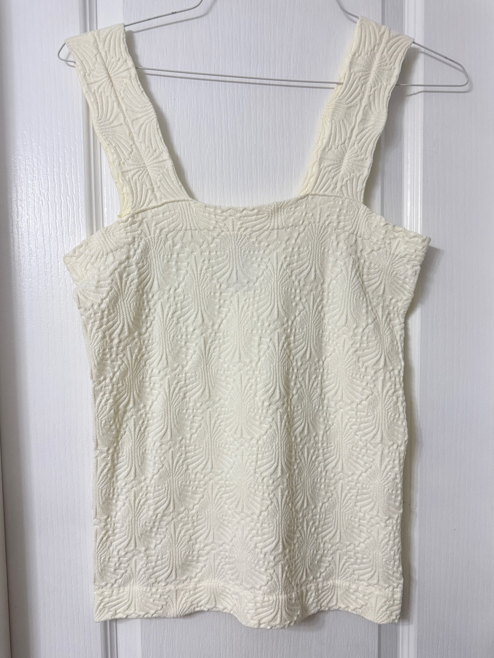 Once & Again ivory cami square neck textured jacquard floral Size L/XL